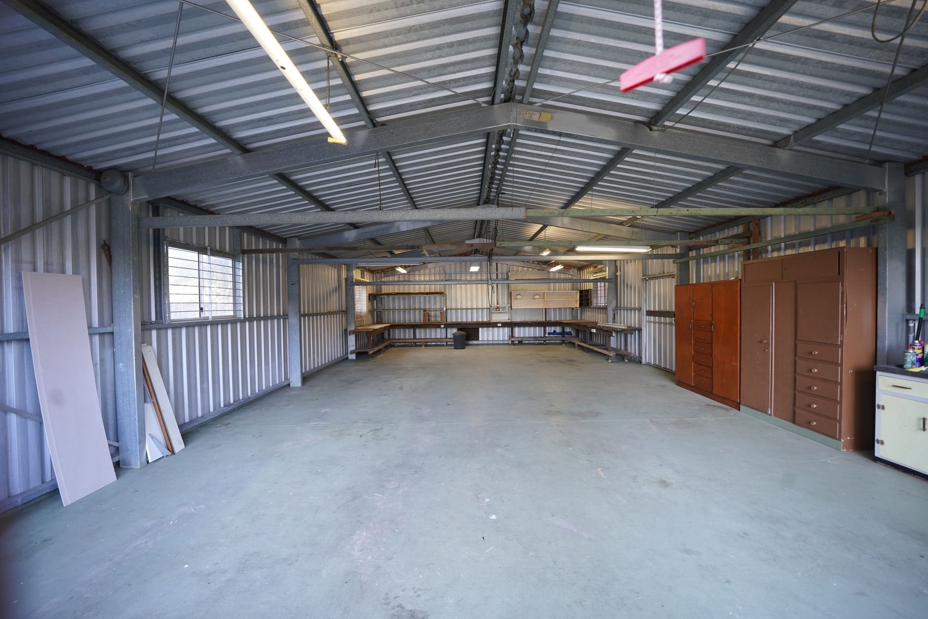 Detached garage and shop building