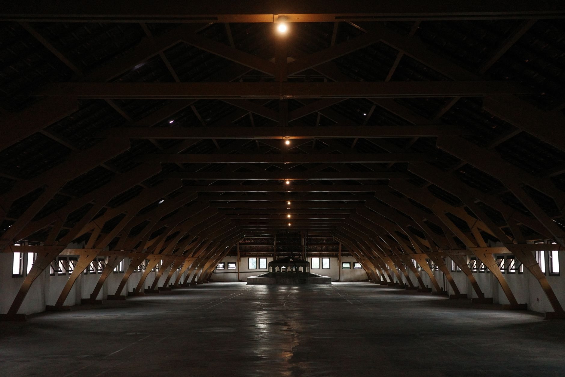 Steel mezzanine platform adding a second storage level inside a warehouse